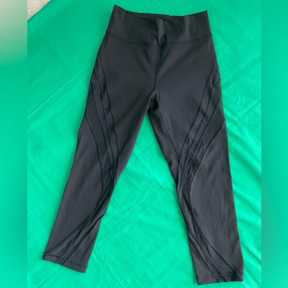 LULULEMON Never Still Crop Legging Black Women’s Size 6 Mesh Panel Luxtreme EUC